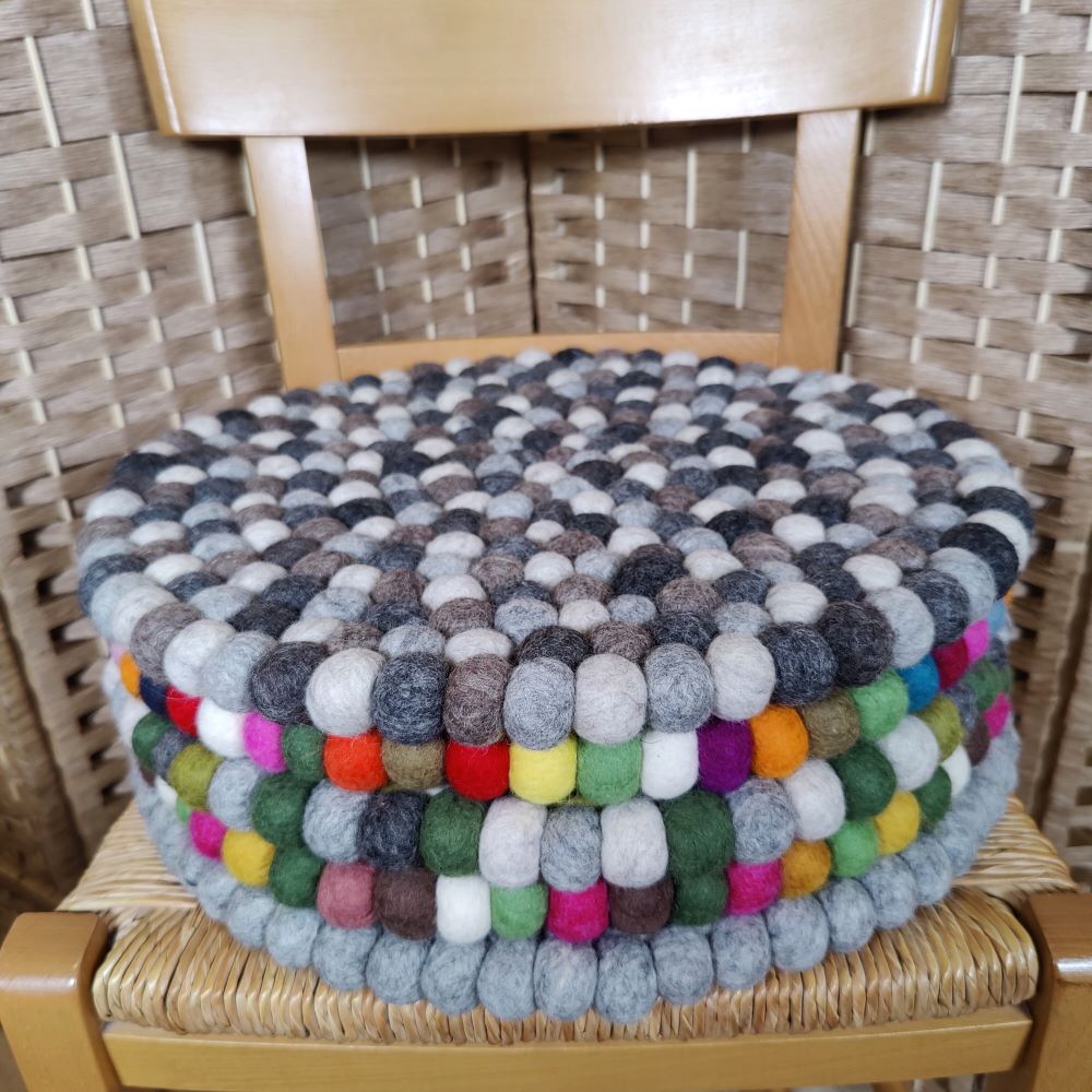 Huopapallo istuinalunen