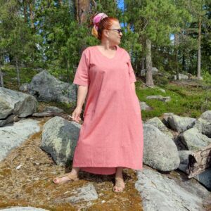 Lohenpunainen Tanya kaftaani