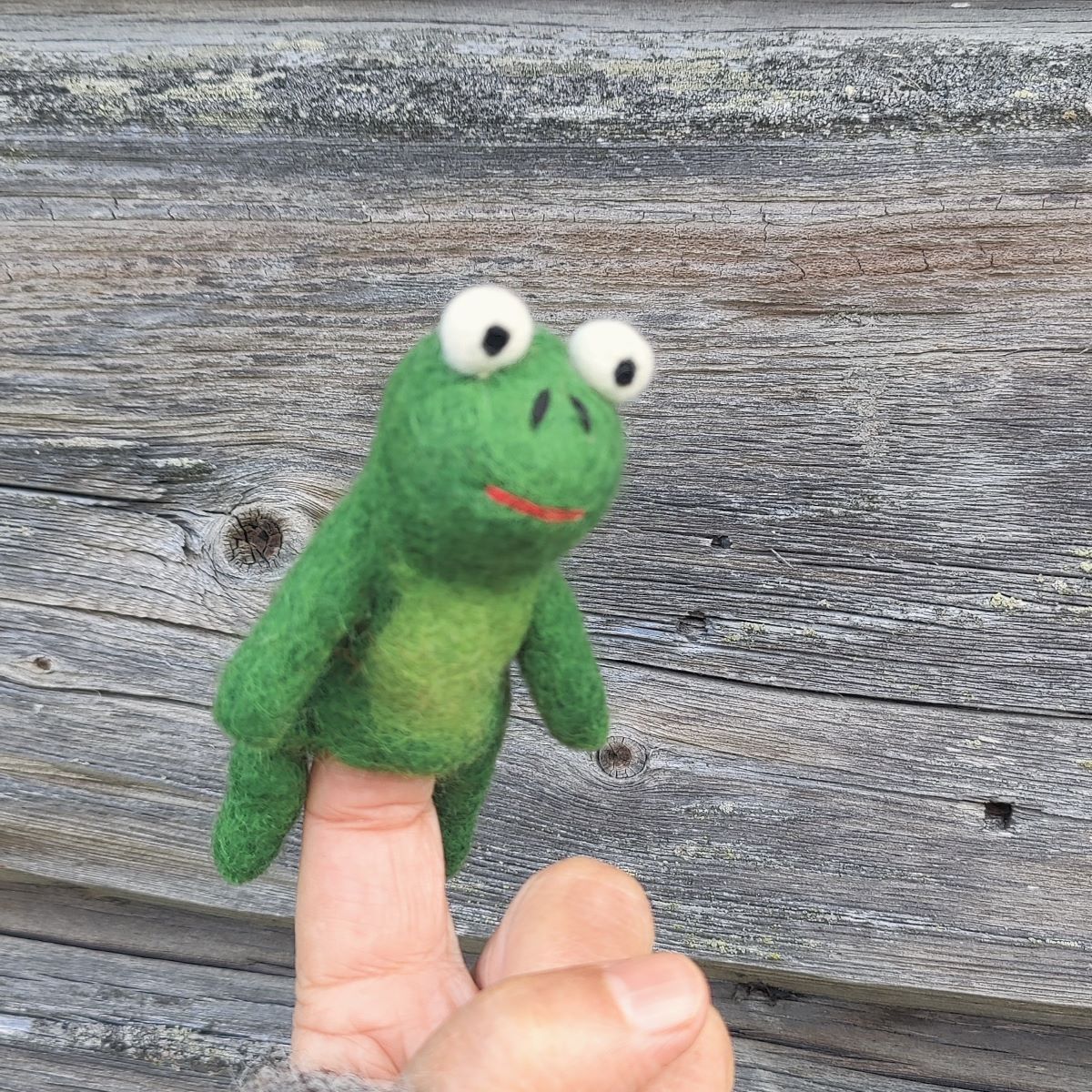 “Metsäneläimet” 7 sorminuken setti: sammakko