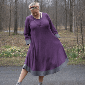 Violetti puuvillamekko