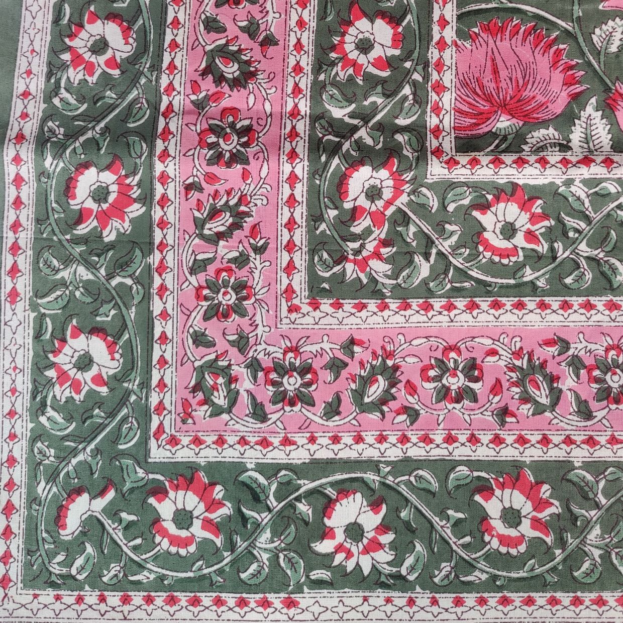 intialainen lakanasetti