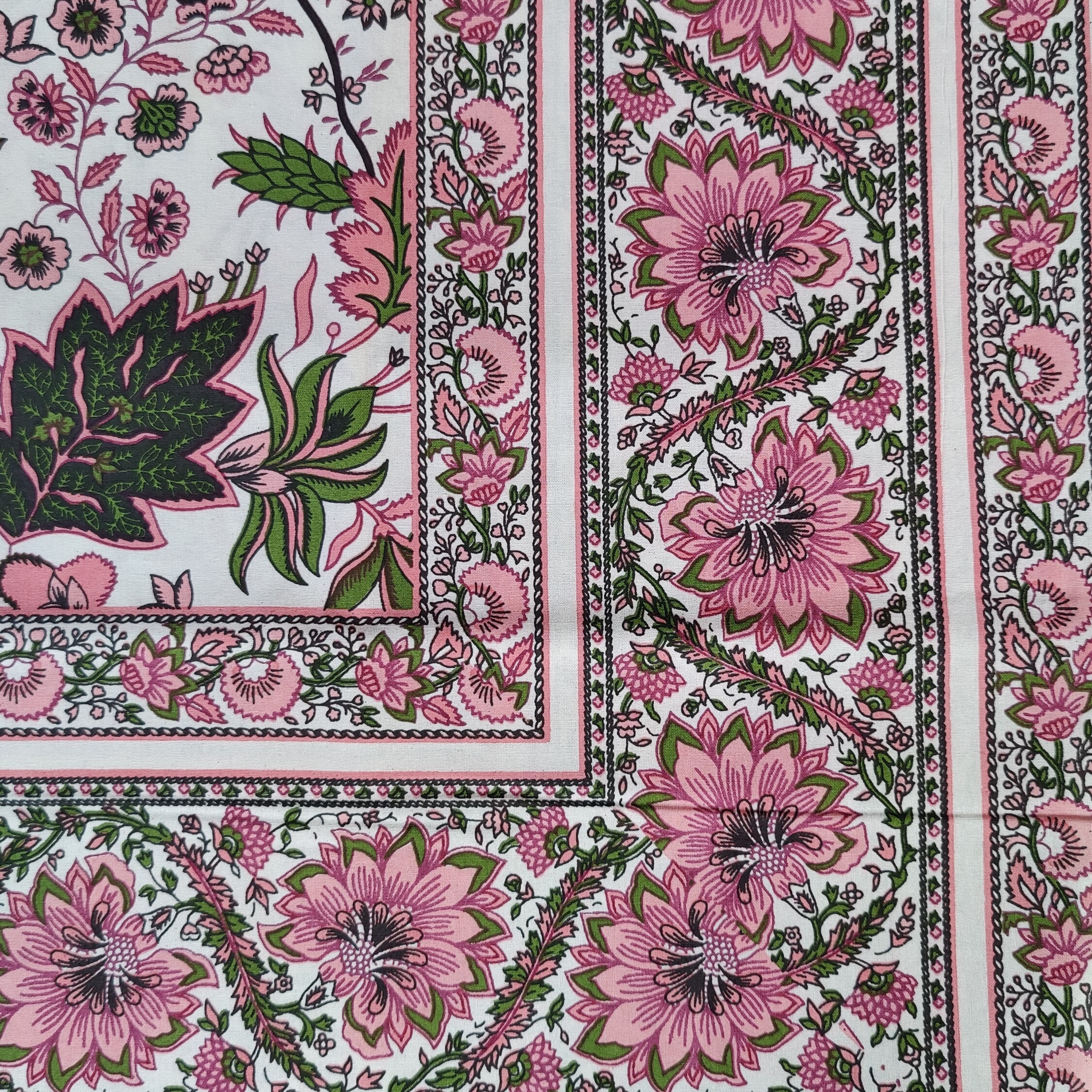 intialainen lakanasetti