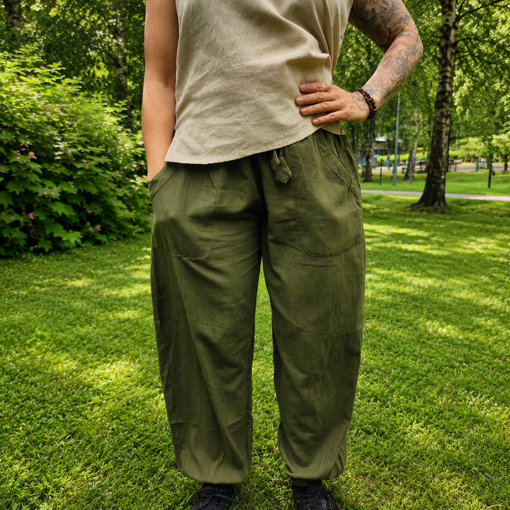 army green puuvillahousu